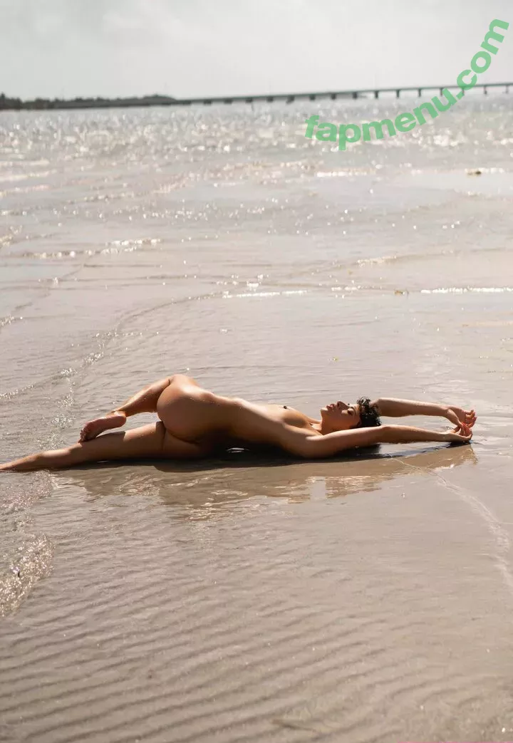 Clara Renè nude photo #0078 (ClaraRene_ / clara.rene_fit)
