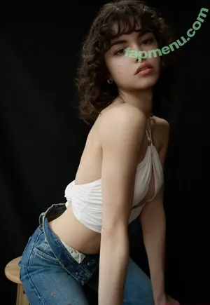  nude photo #0001