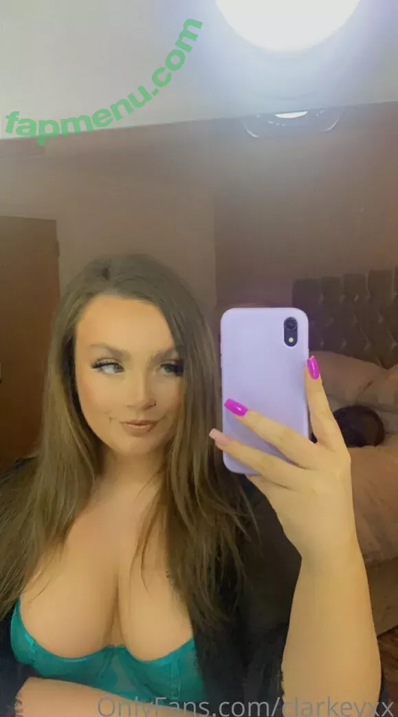 clarkeyxx nude photo #0004 (clarkeyx)