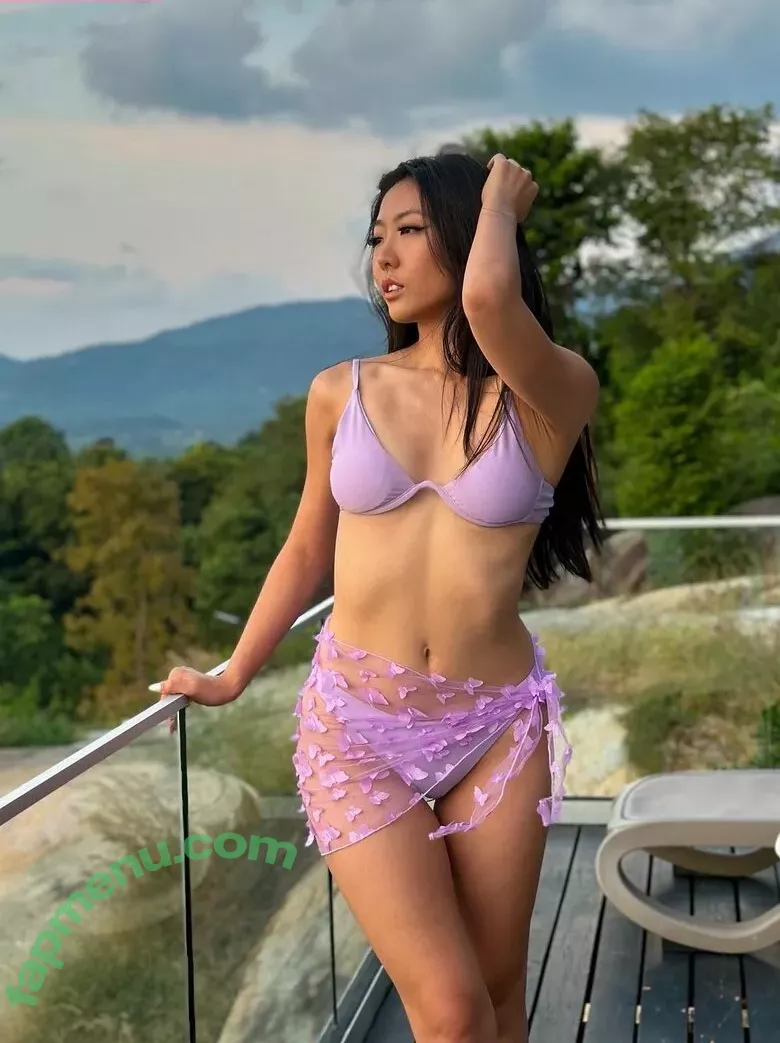 Classic_Christinee nude photo #0003 (classic__christine / meanychristiney)