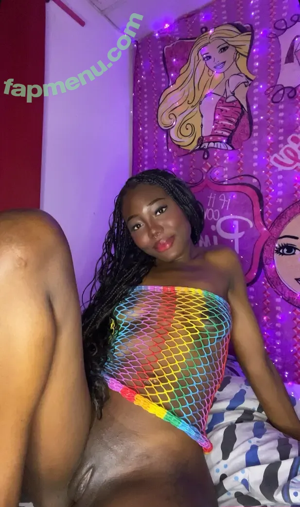 clawdeen19 nude photo #0016 (clawdeen.19 / realbratz19)