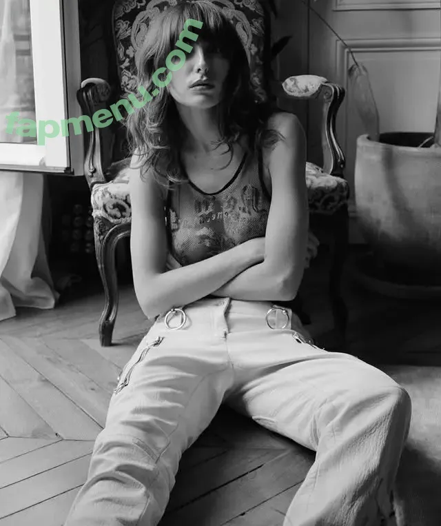 Clemence Navarro Bastin nude photo #0002 (clem.nb)