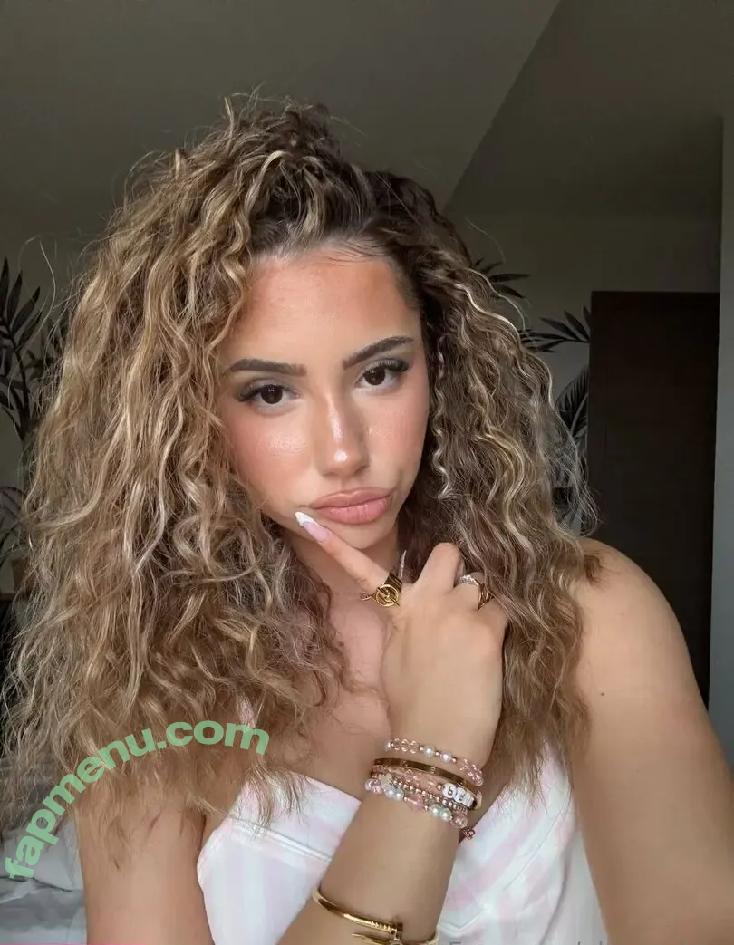 clemenceaguiar nude photo #0035 (clemenceaguiar)