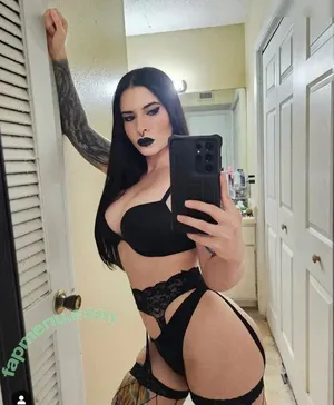 Cleopatra Bloodqueen / _cleopatrabloodqueen_ nude photo #0005