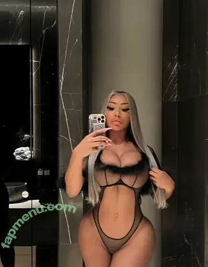  nude photo #0002