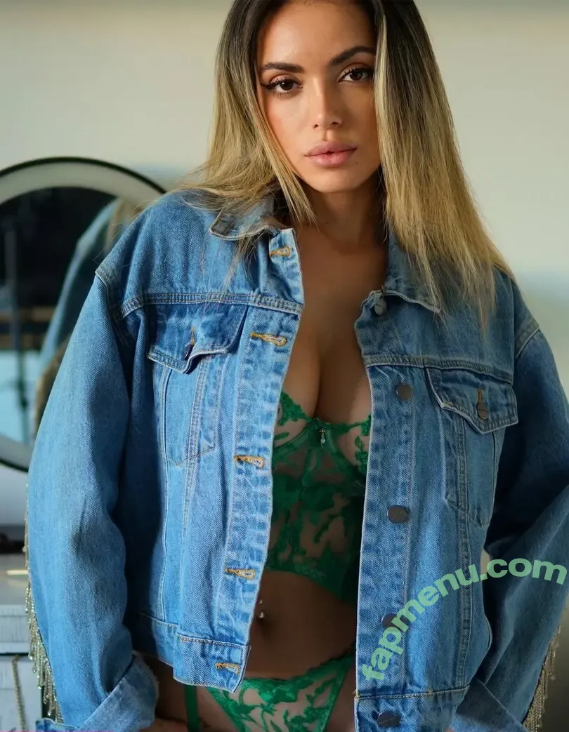 Cloe Greco nude photo #0143 (cloegreco / clowi)