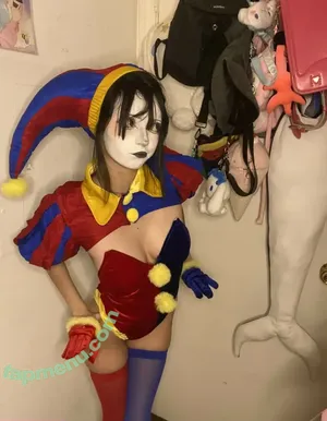 Clownhop nude photo #0187