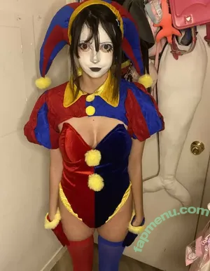 Clownhop nude photo #0189