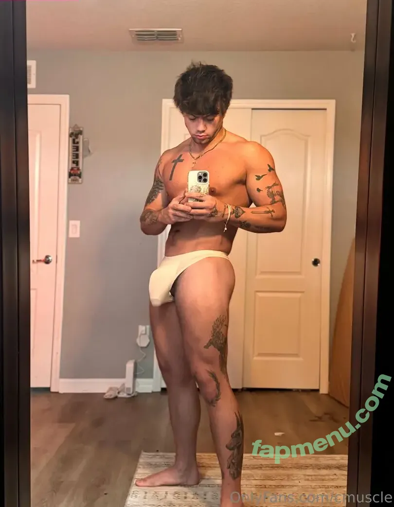 cmuscle nude photo #0017 (cmuscle)