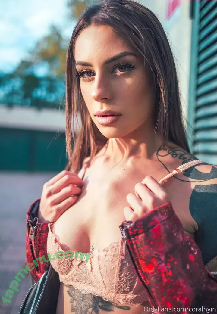 co.ra.lin nude photo #0007 (coraalin)