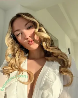 Coco's ASMR / cocosasmr / le.ticia_s / secret.coco nude photo #0124