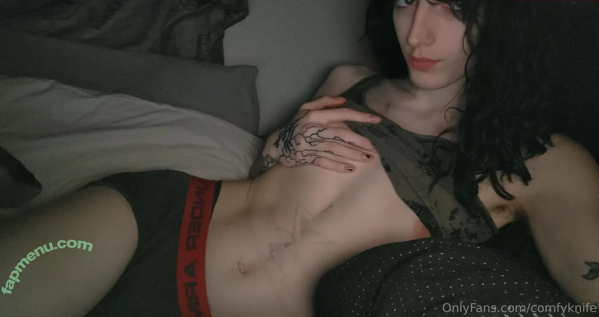comfyknife nude photo #0036 (comfyknife)