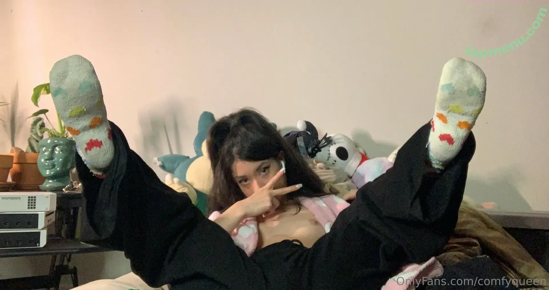 comfyqueen nude photo #0225 (cuf_comfy_queen)