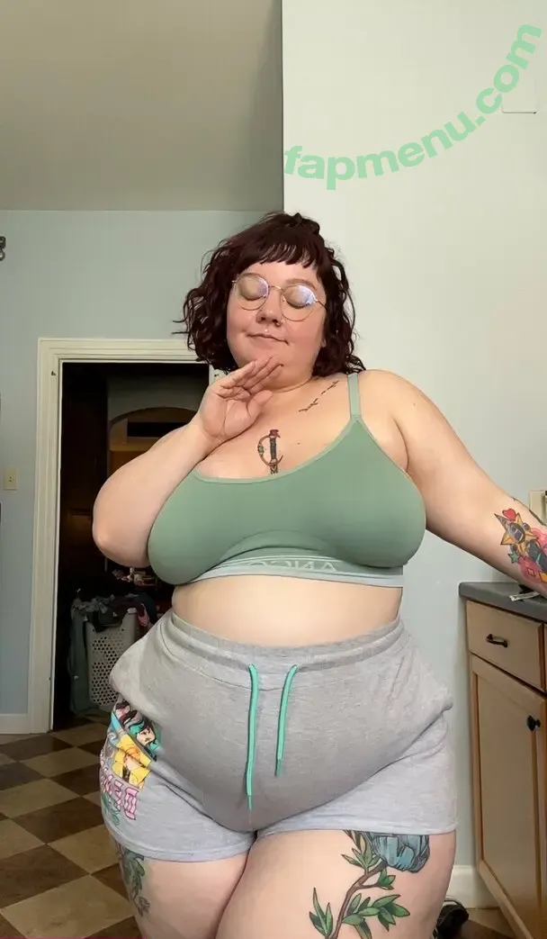 Comicbookdays nude photo #0059 (Pixar Mom Dump Truck Ass)
