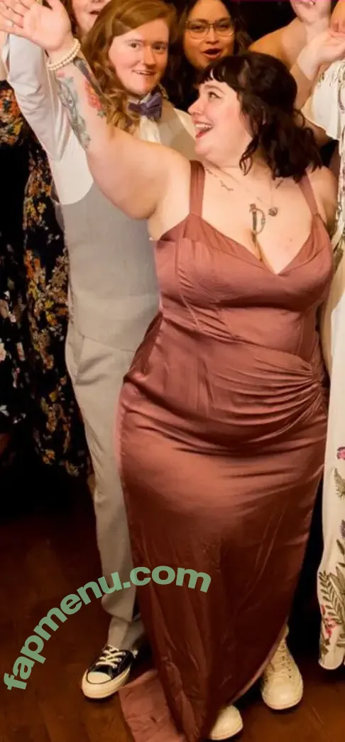 Comicbookdays nude photo #0062 (Pixar Mom Dump Truck Ass)