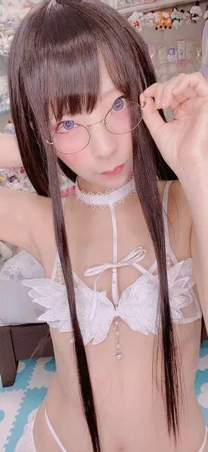 como.exe / Comonun / hitori.exe nude photo #0099