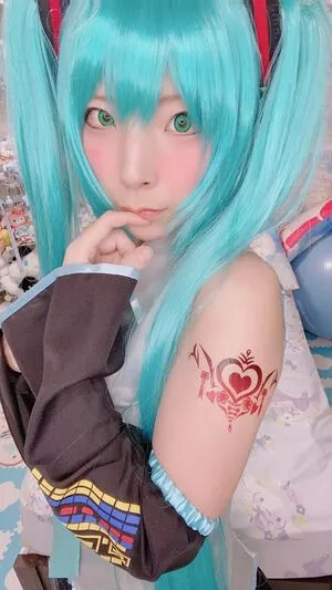 como.exe / Comonun / hitori.exe nude photo #0102