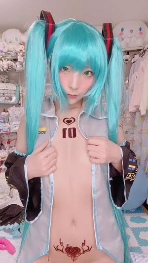 como.exe / Comonun / hitori.exe nude photo #0112