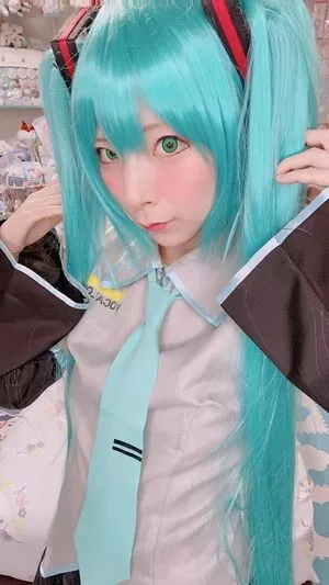 como.exe / Comonun / hitori.exe nude photo #0122
