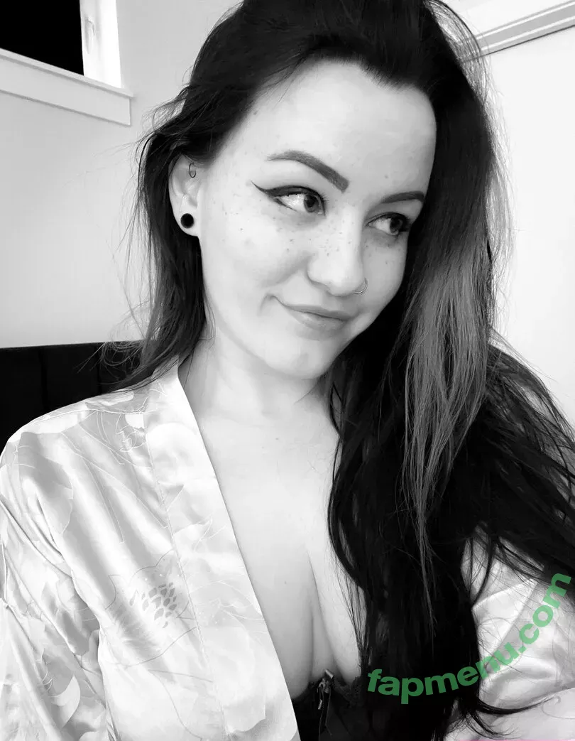 ConcealedBones nude photo #0025 (ConcealedBones)