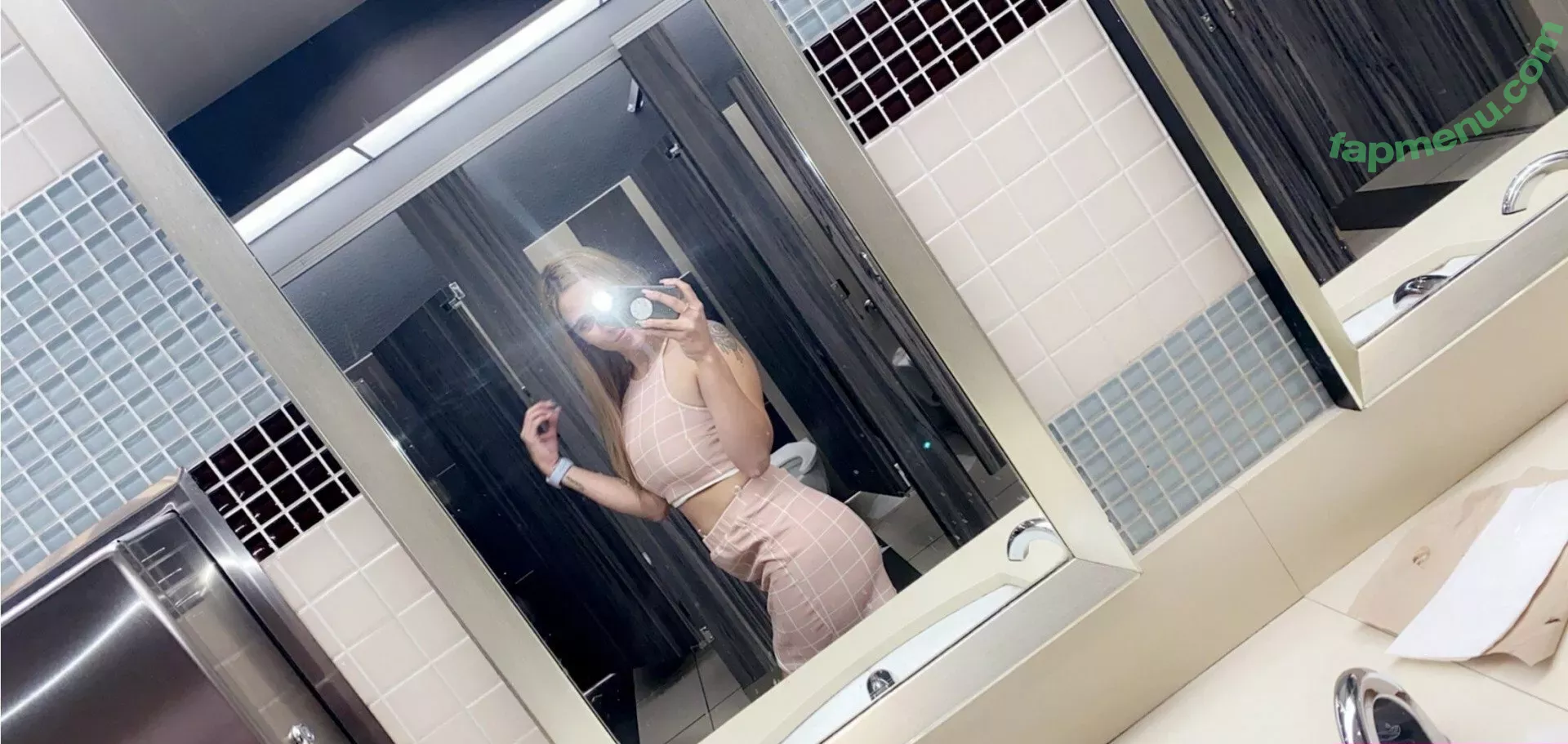 cort4shortt nude photo #0037 (cortfurniture)