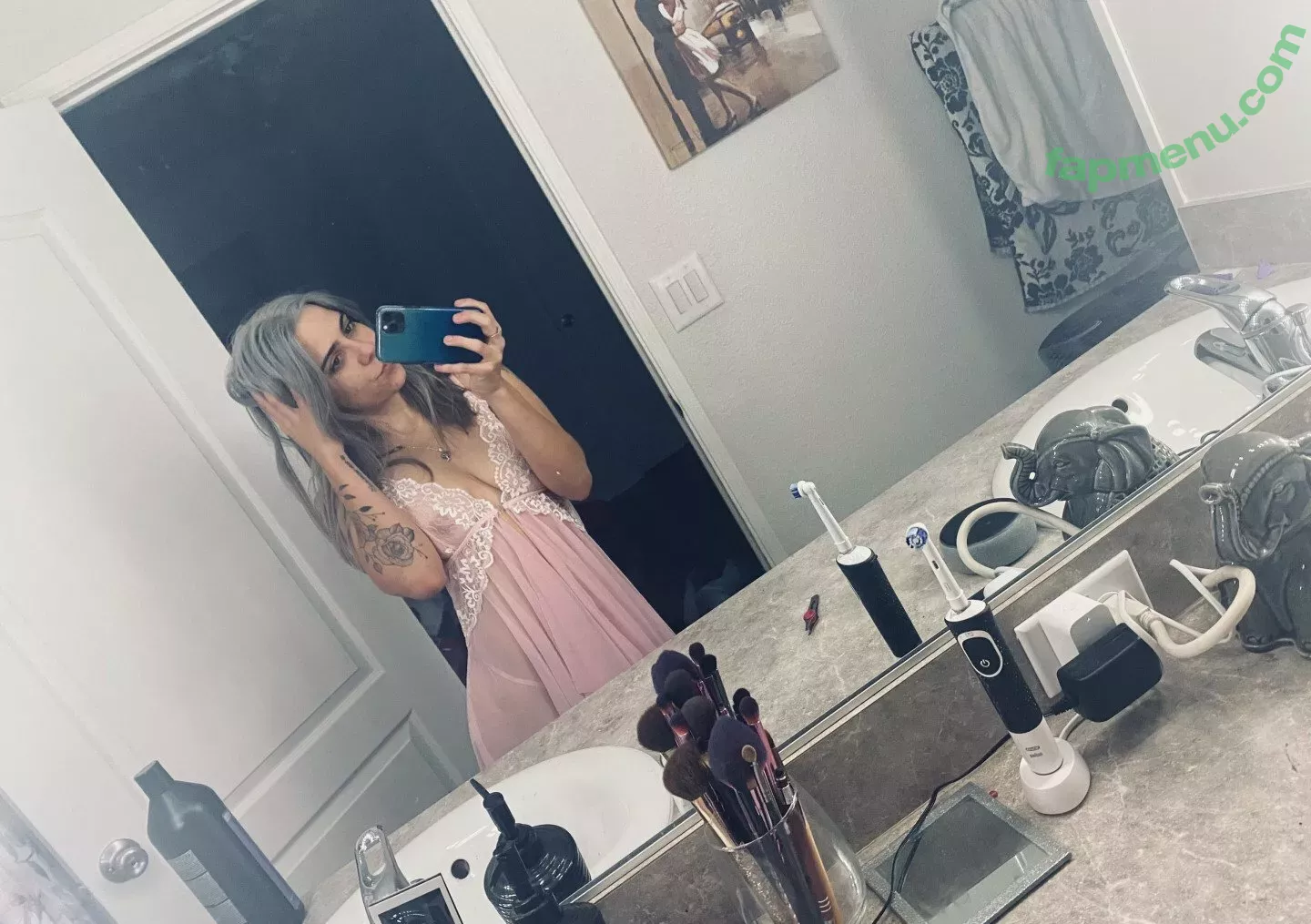 cort4shortt nude photo #0039 (cortfurniture)