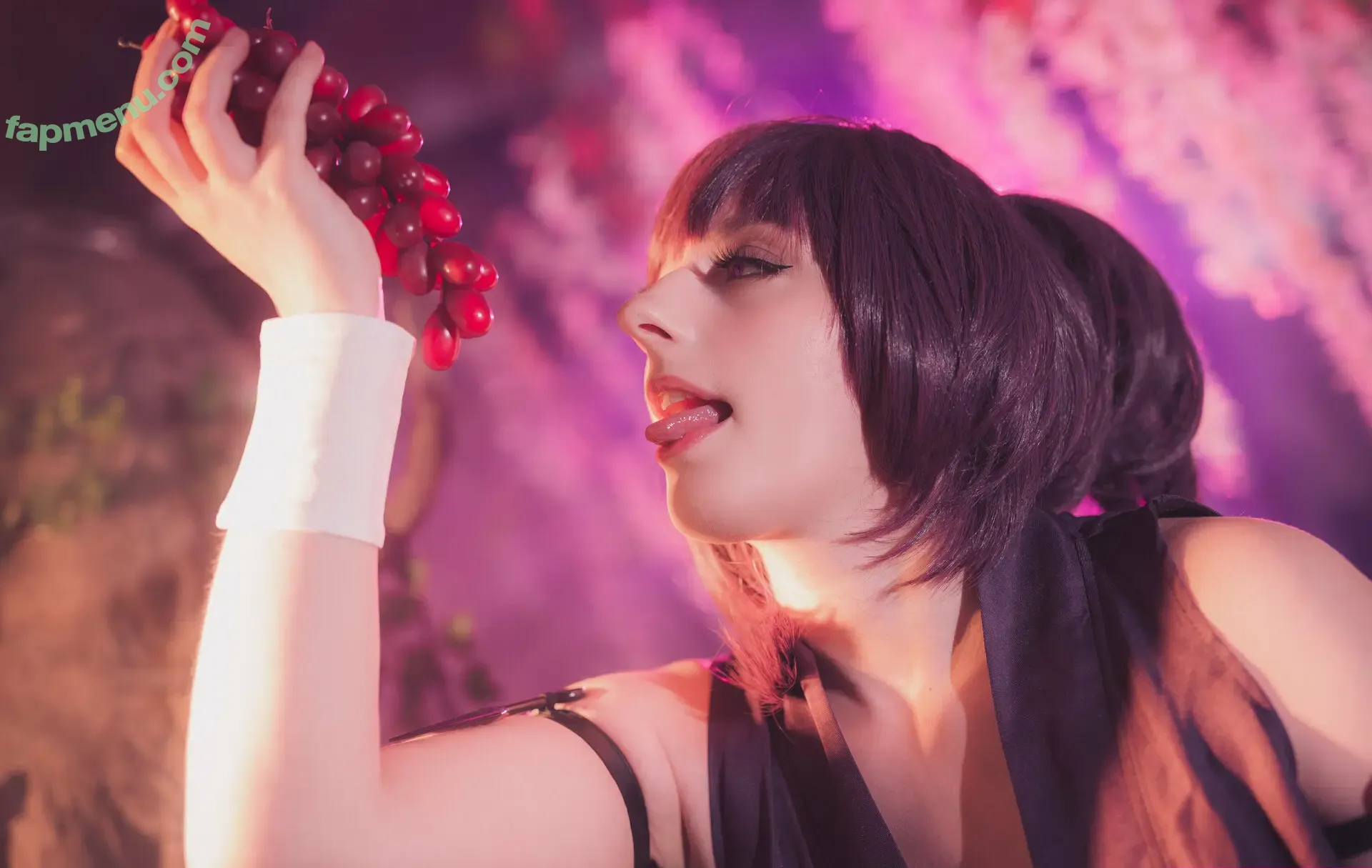 cosplay.melpomene nude photo #0061 (cosplay.melpomene)