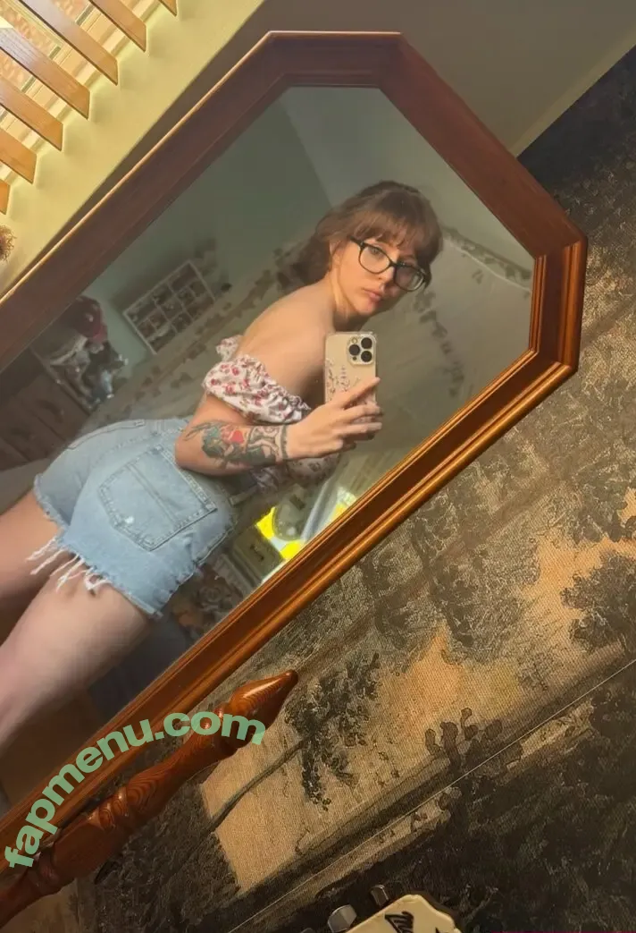 Cottonsox nude photo #0018 (alicecottonsox)