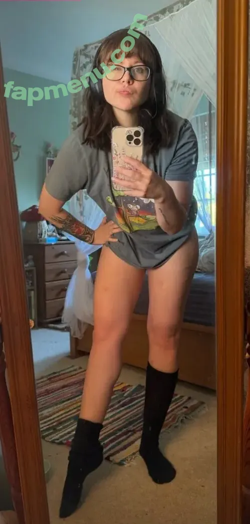 Cottonsox nude photo #0024 (alicecottonsox)