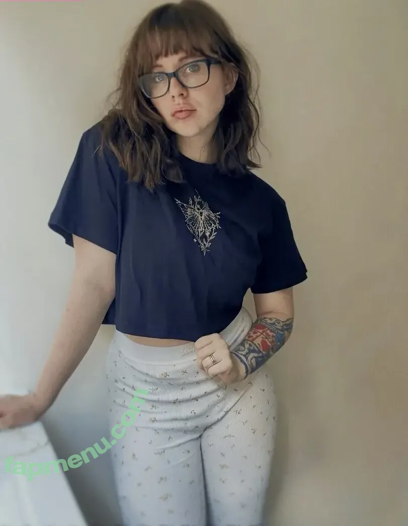Cottonsox nude photo #0044 (alicecottonsox)