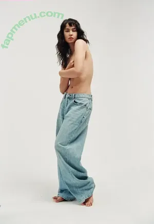 Courtney Eaton / courtneyeaton nude photo #0056