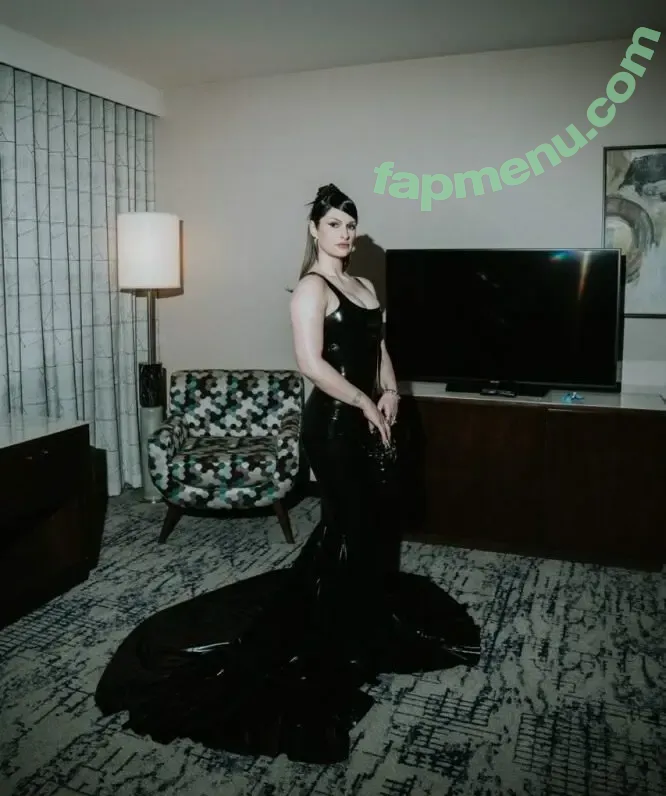 Courtney LaPlante nude photo #0430 (Spiritbox Singer / courtneylaplante)