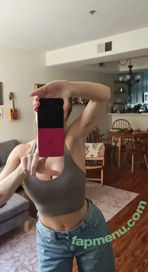 Courtney Miller / co_mill / pikagurlx / typicalvlogs nude photo #0934