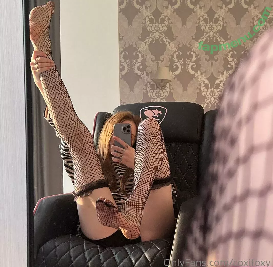 Coxifoxy nude photo #0063 (darinytko / darkdary)