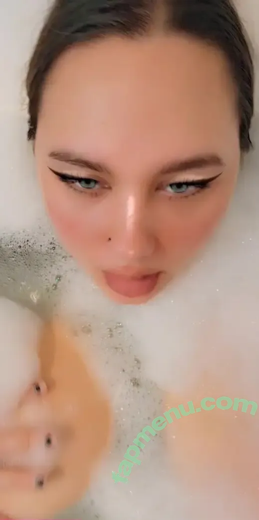 crazy_lil_dork nude photo #0015 (crazy_lil_dork)