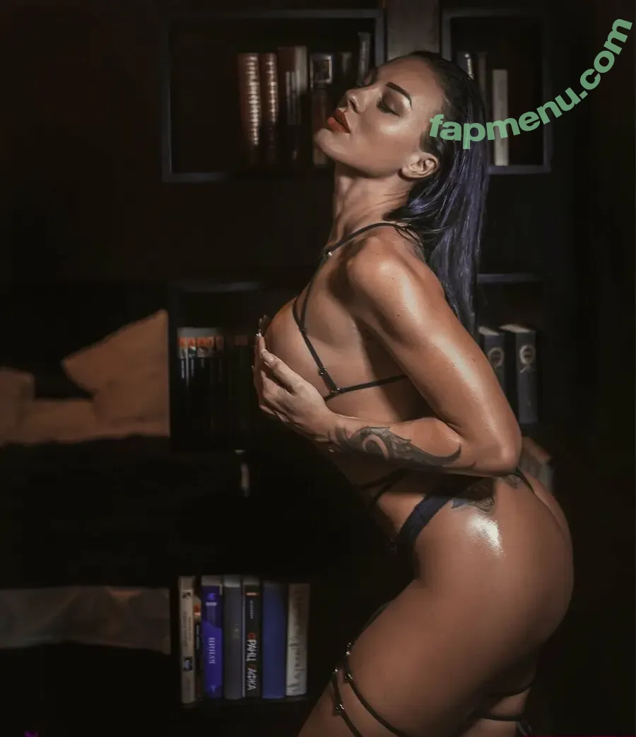 Crazy Vamp nude photo #0026 (Crazy Vamp)