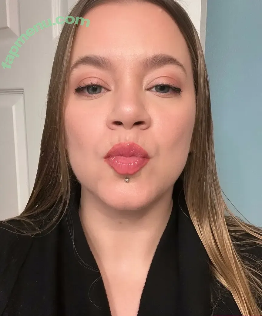 CrinkleLuvin ASMR nude photo #0001 (The Cozy Hospital ASMR / thecozyhospital)
