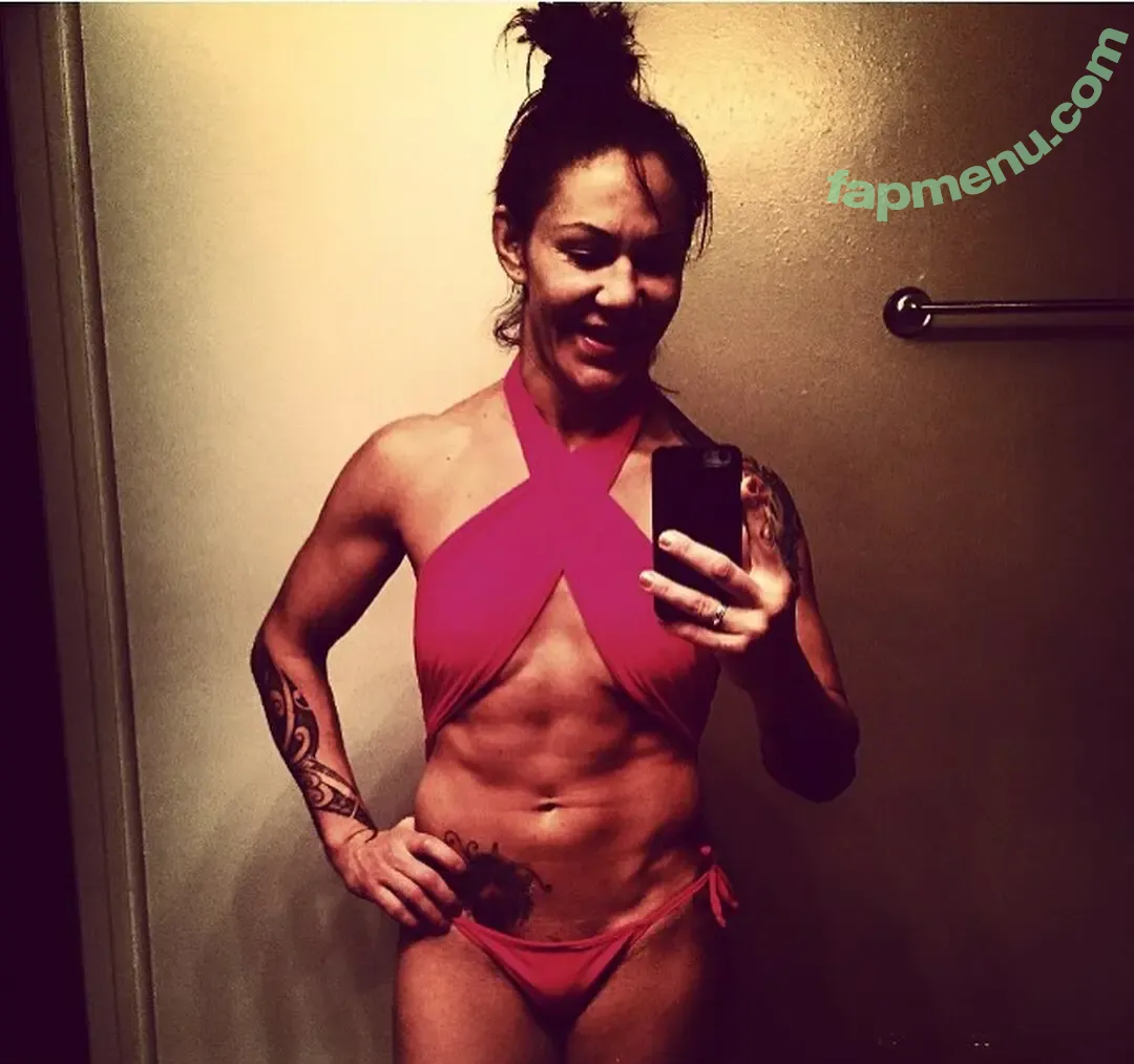 Cris Cyborg nude photo #0082 (MMA Fighter / criscyborg)