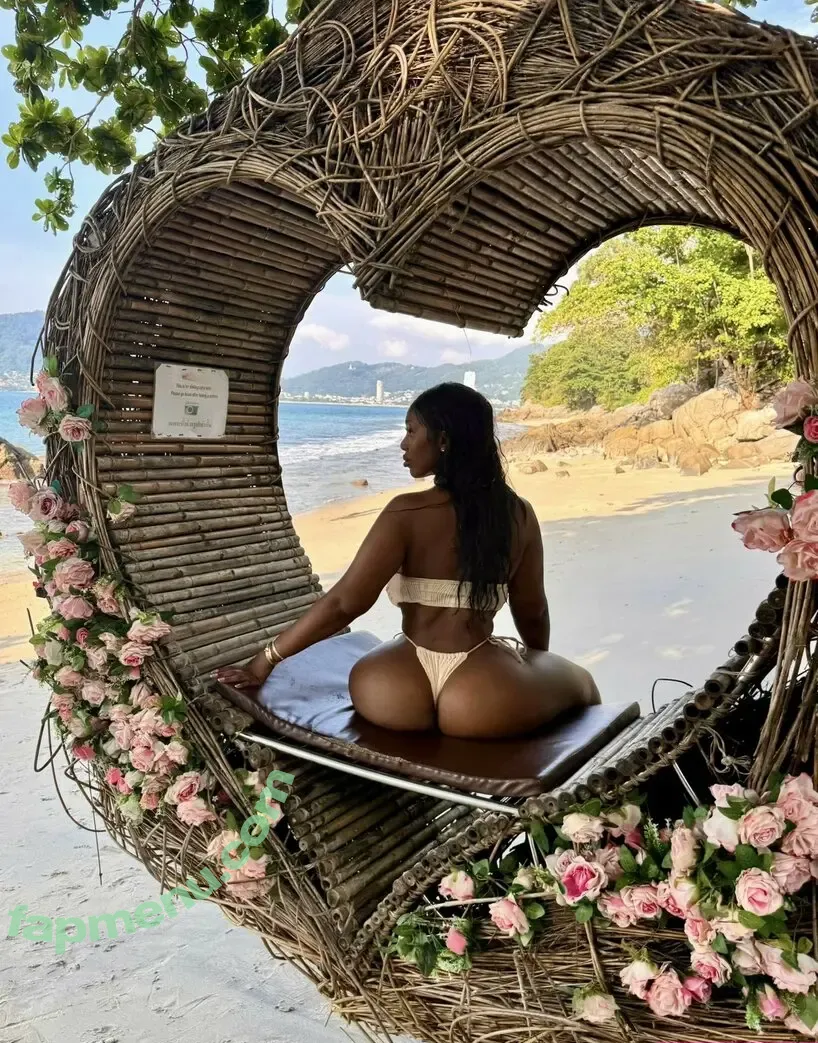 Crisanamariyah nude photo #0013 (Born Winner / Crisana_Mariyah)