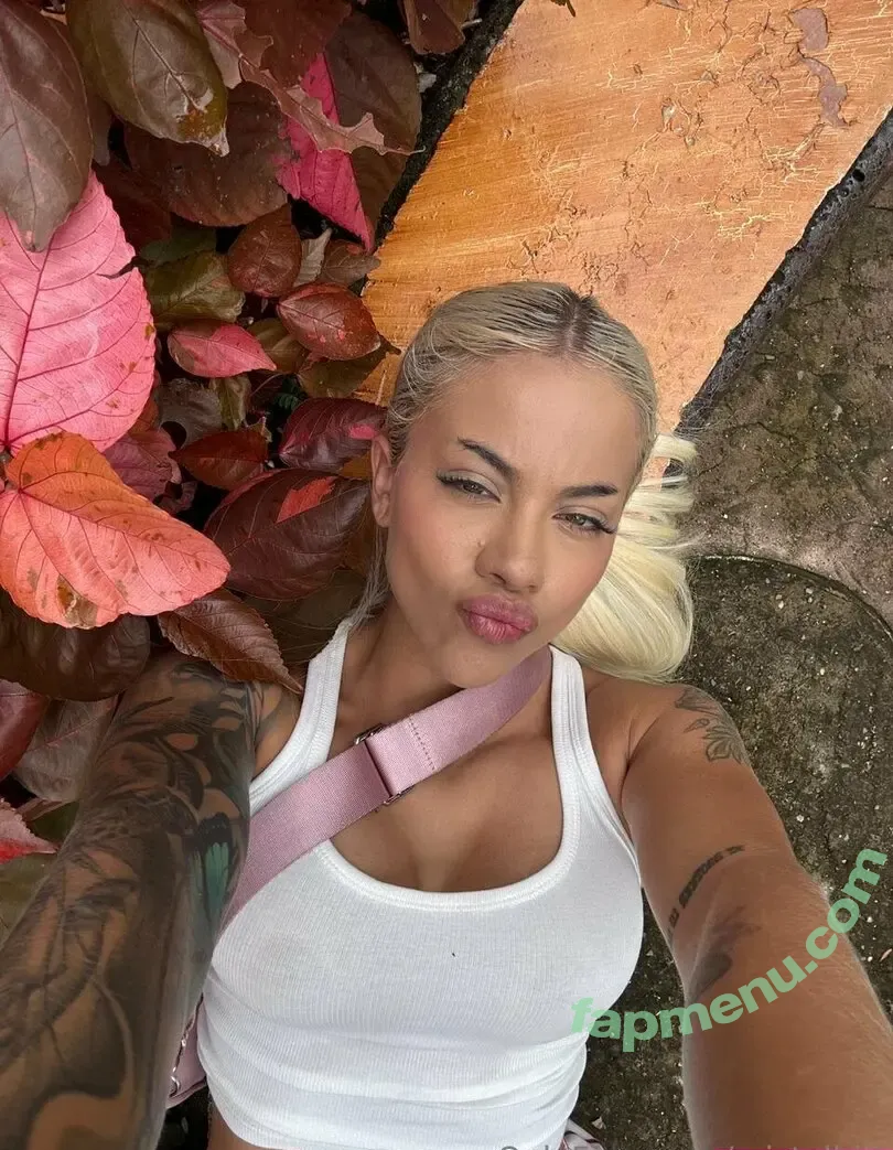 Cristalhill__ nude photo #0418 (PINKY PUSSYY / cristalhill / imcristaloficial_)