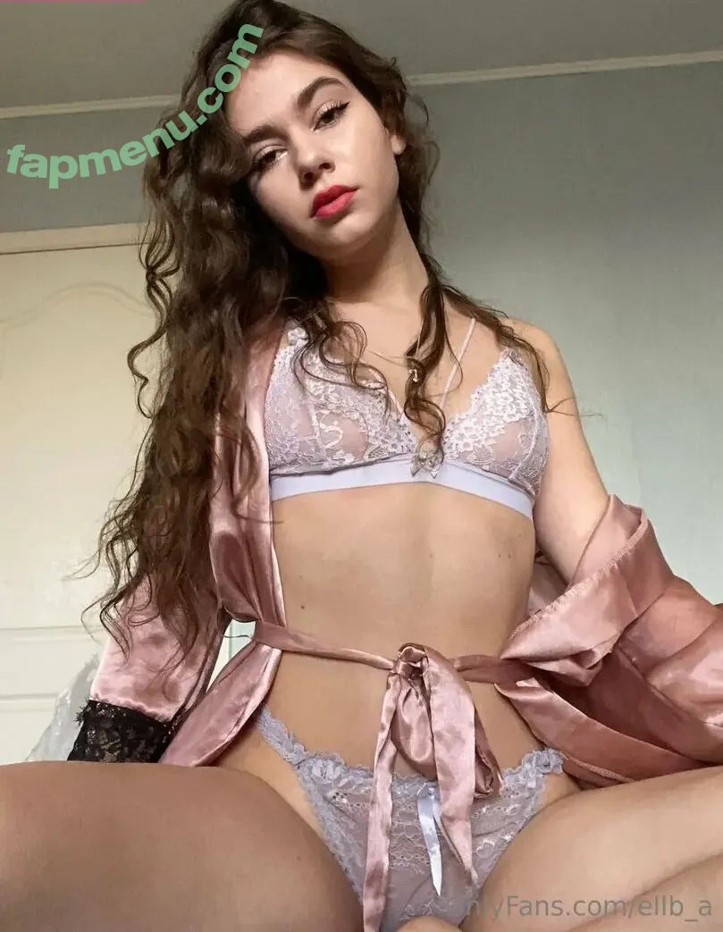Cristina Moore nude photo #0022 (cristina_moore / cristina_moore11 / ellb_a)