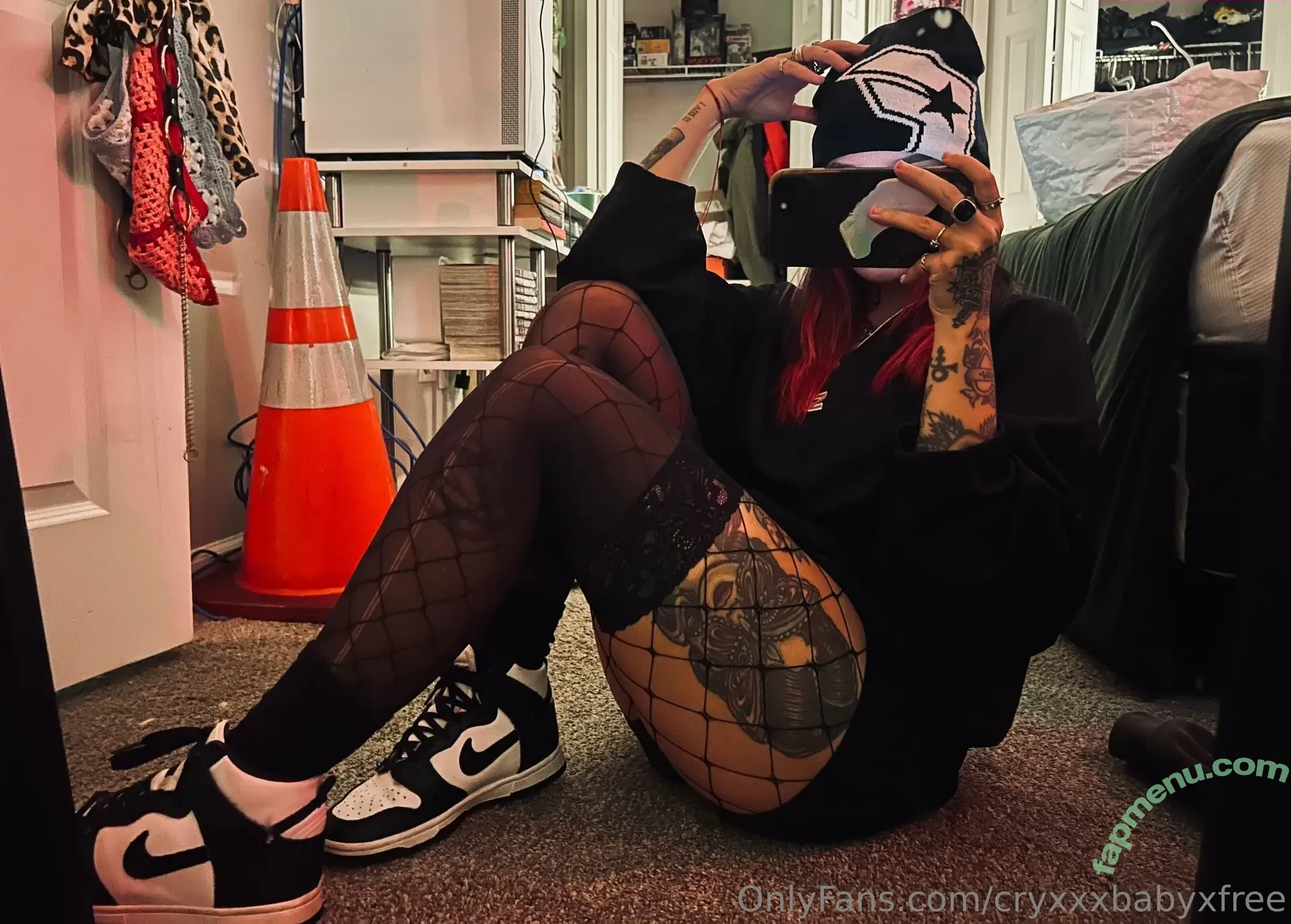 cryxxxbabyxfree nude photo #0005 (cryxxbaby)