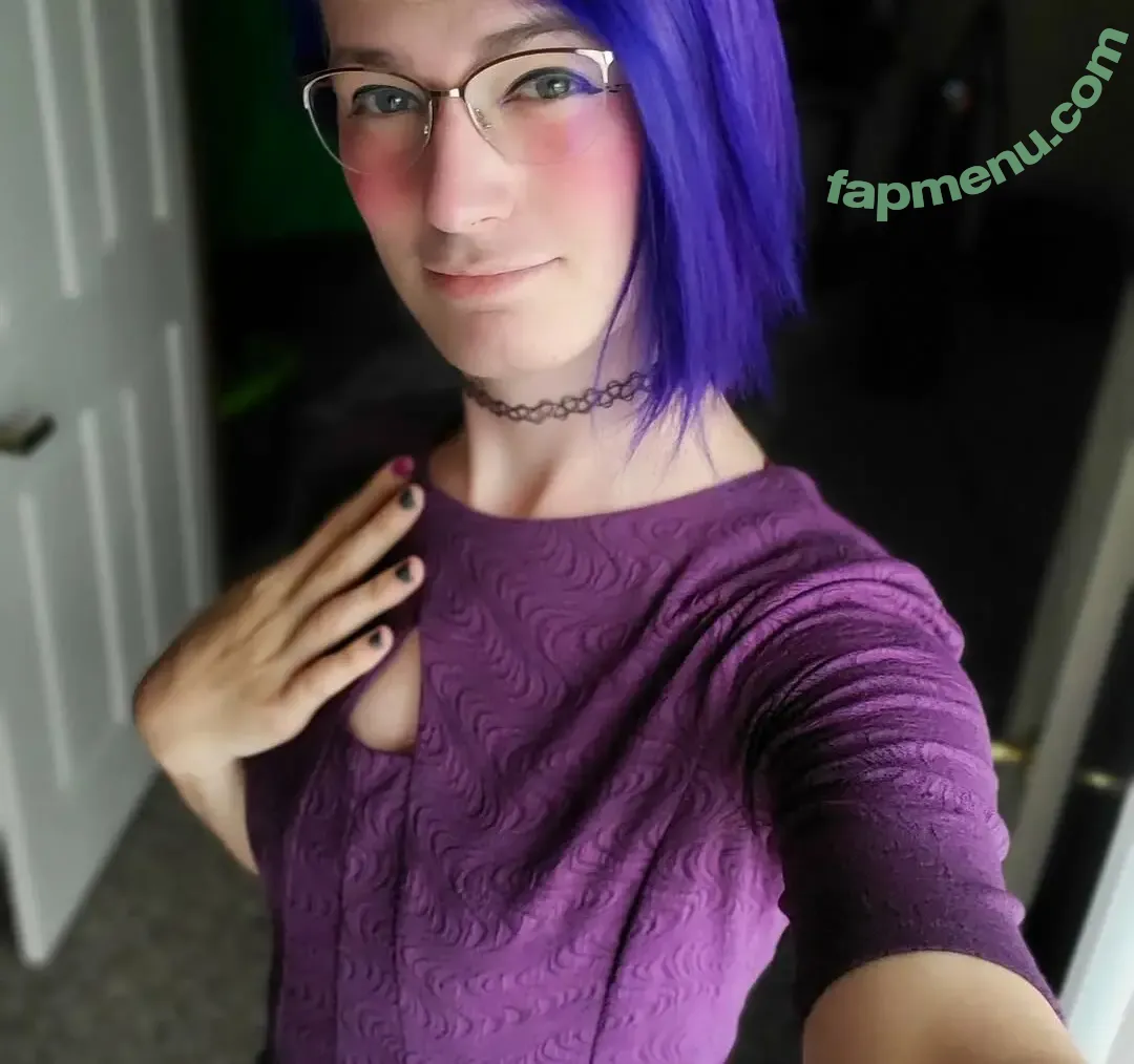 Cuddlebug nude photo #0004 (cuddlebugof)