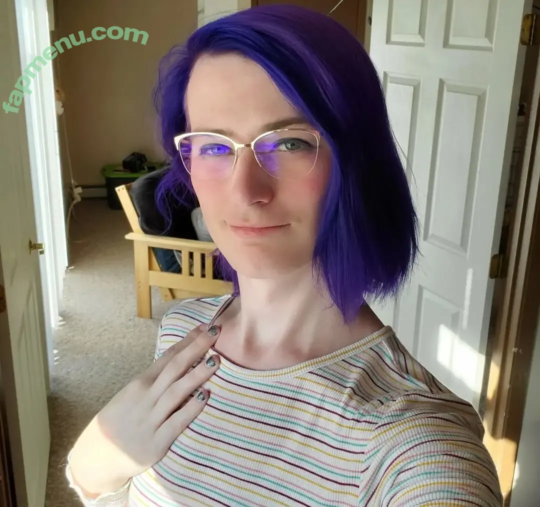 Cuddlebug nude photo #0006 (cuddlebugof)