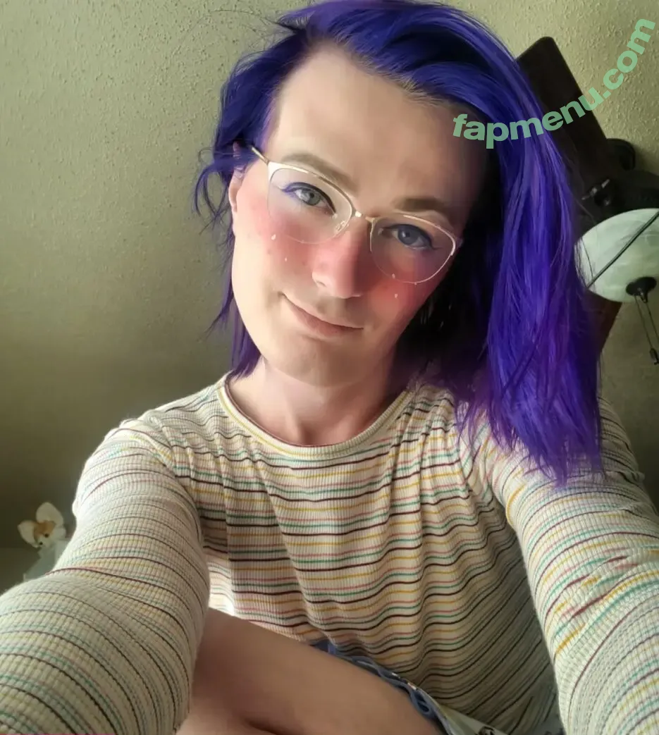 Cuddlebug nude photo #0015 (cuddlebugof)