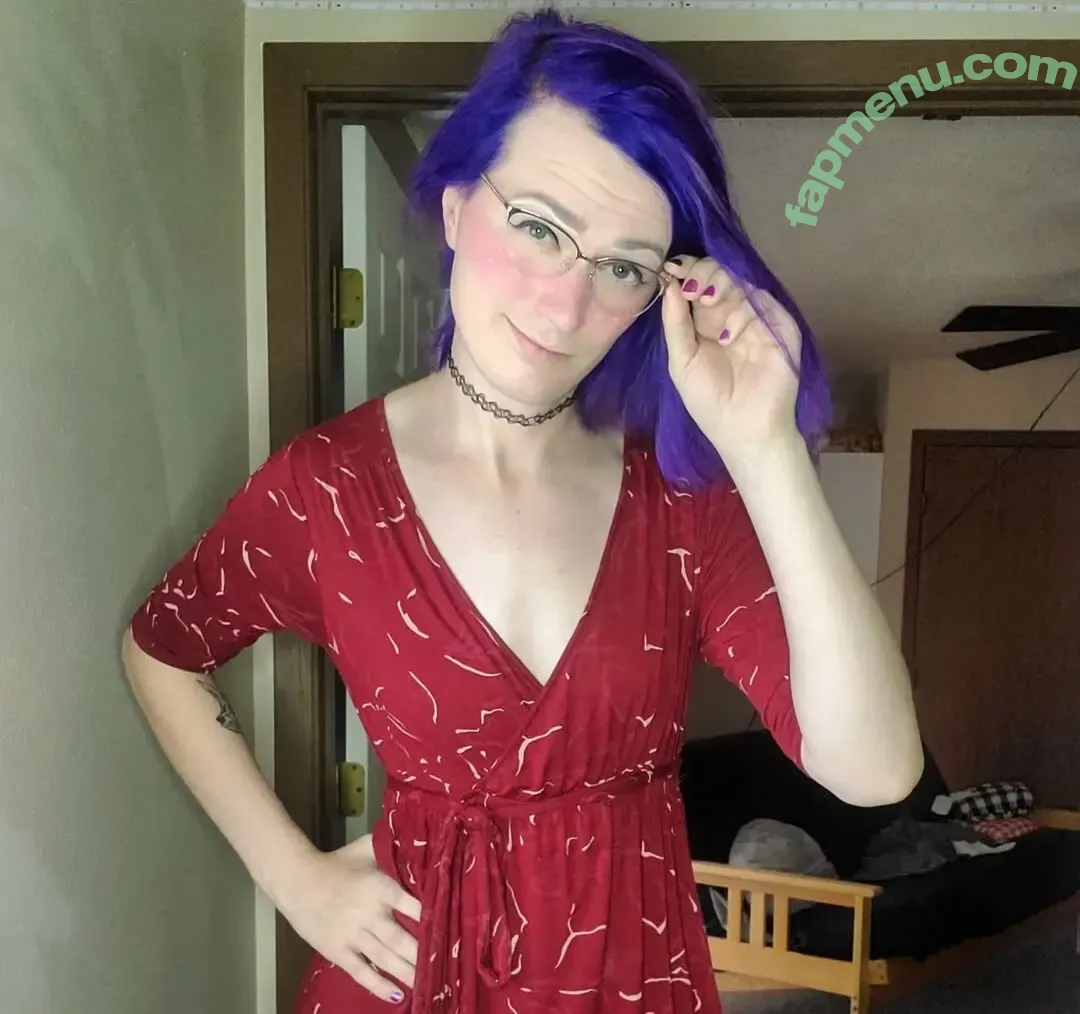 Cuddlebug nude photo #0017 (cuddlebugof)