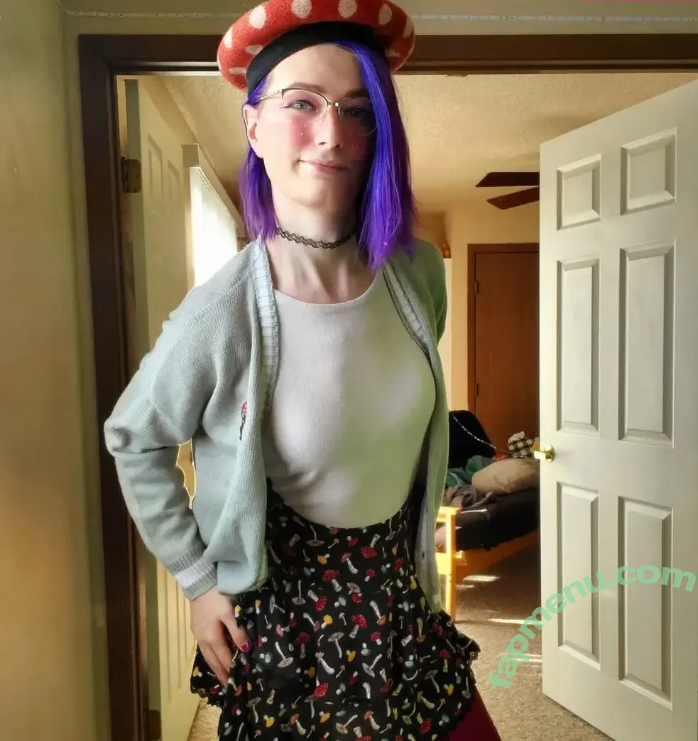 Cuddlebug nude photo #0024 (cuddlebugof)