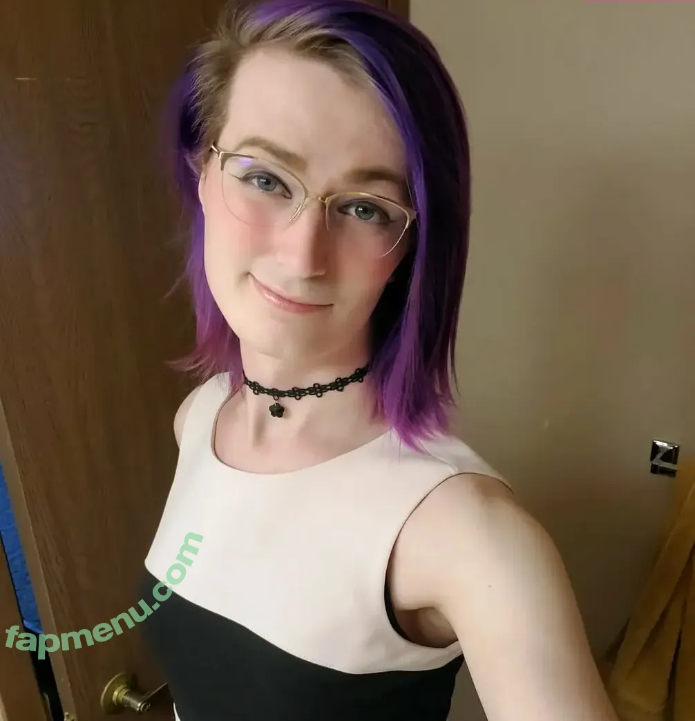 Cuddlebug nude photo #0038 (cuddlebugof)