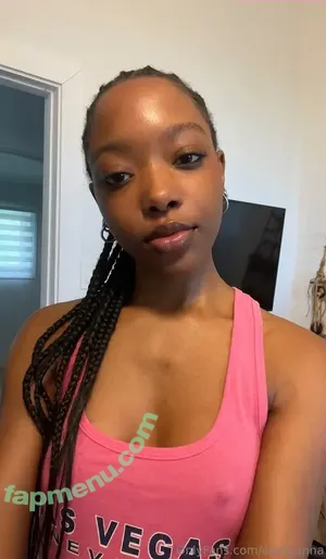  nude photo #0004