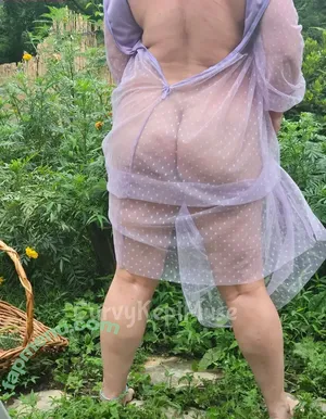  nude photo #0004